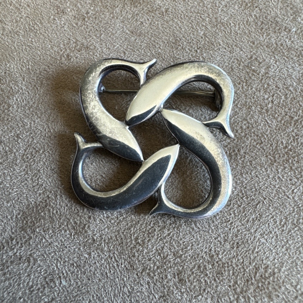 Kenneth Kantro Sterling Silver Modernist Design Swirled Pin Brooch Dolphins